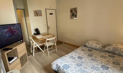 Le cosy- calme, idéale couple, business, longs séjours( WIFI, Netflix, stationnement public gratuit)