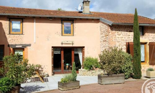 Gîte Parigny (Loire), 3 pièces, 5 personnes - FR-1-496-82