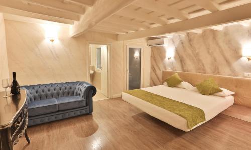 Grottini Luxury Suites ~ Pantheon