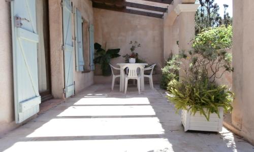 Rez de Villa Climatisé avec Jardin Privatif Domaine des Moulières