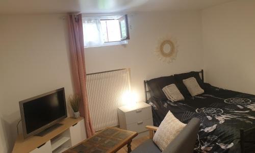 Studio 25m2 indépendant sous-sol