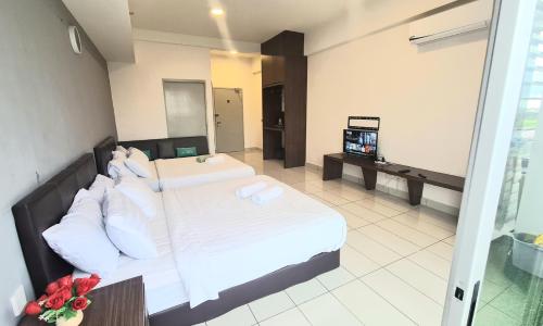 Aeropod [5B]/Near Airport / 2 Queen Bed/ Netflix/Free Parking