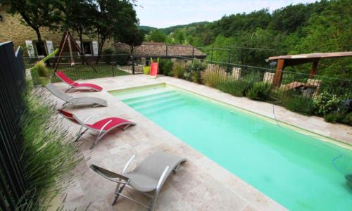 Villa de 5 chambres avec piscine privee jardin amenage et wifi a Divajeu