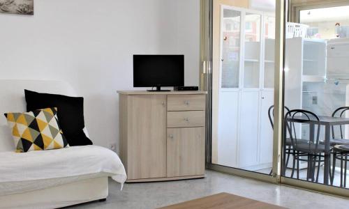 Appartement Villeneuve-Loubet, 1 pièce, 4 personnes - FR-1-252A-74