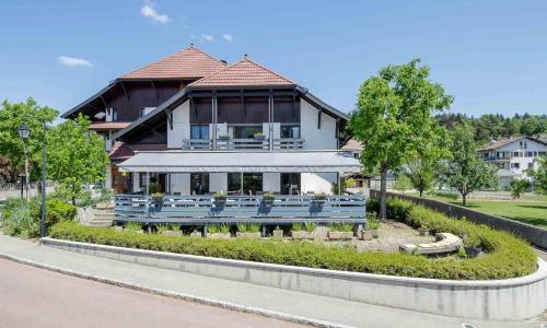 Logis hôtel Annecy nord / Argonay