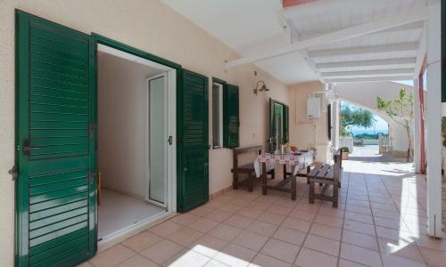 Il Bacio del Sole by BarbarHouse