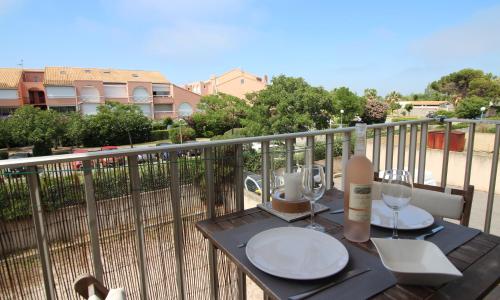 Studio climatisé tout confort à 2 pas de la mer avec parking privé