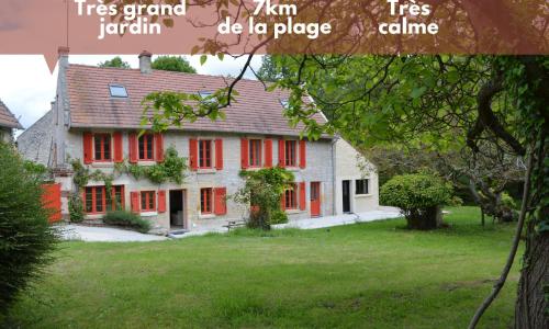 Maison typique - Très grand jardin - 7km de la mer
