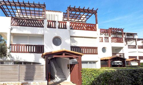 Awesome Apartment In Saint-cyprien With Wifi