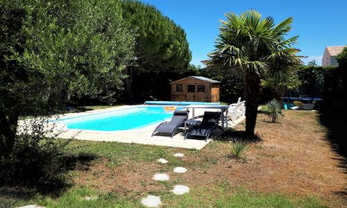 Gîte 3 étoiles 300m plage piscine privée grand jardin