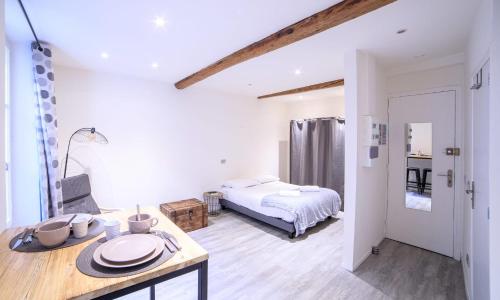 Studio Climatisé proche du centre ville et des plages de la Croisette