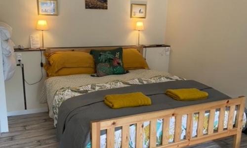 No 5 Plaisance Studio