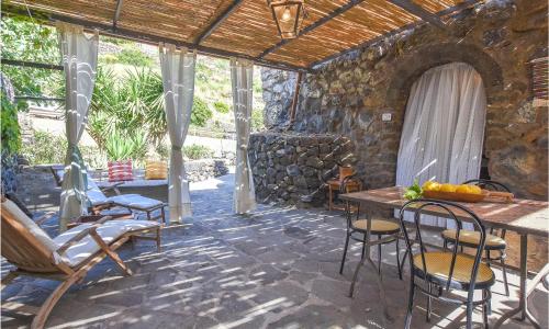 3 Bedroom Stunning Home In Pantelleria