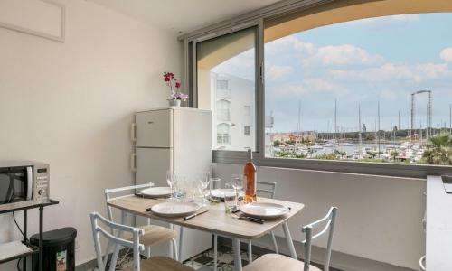 Apartment Les Héliades-2 by Interhome