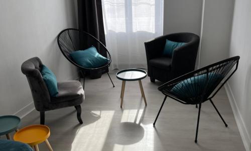 Charmante maison de ville avec parking à côté.