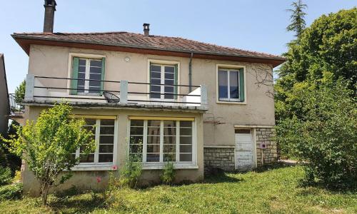 Big summer house in the charming village of Meyssac