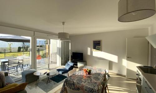 Residence 350 meters from the main beach chez lena