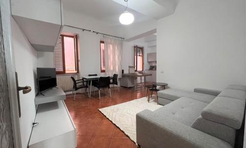 PALAZZETTO SAN GIOVANNI-in front of the Baptistry