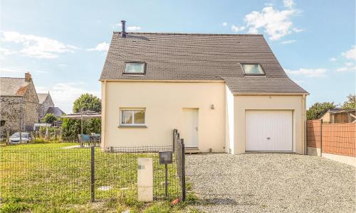 Awesome Home In Hirel With Wifi