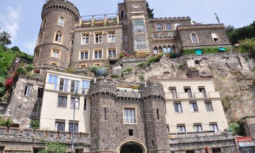 Studio Apartment in Neapolitan Castle Int 28