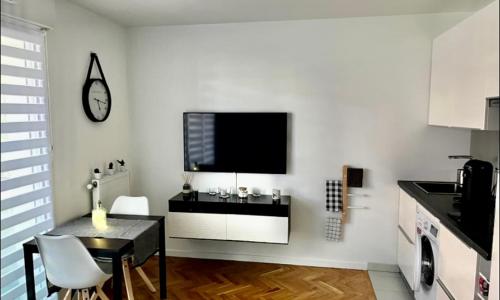 Superbe studio lumineux haut de gamme tout confort