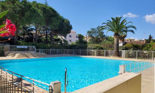 MIOUGRANO 2 Pieces Climatise 40m2 Piscine Parking