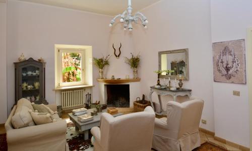 Villa Castelli Romani with Garden