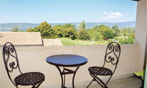 Gorgeous Apartment In Sault With Kitchenette