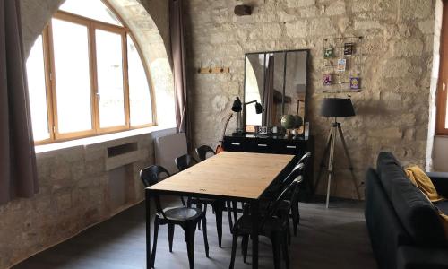 Loft de charme centre de Montcuq