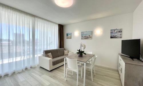 C Palace - Carraro Immobiliare Jesolo - Family Apartments