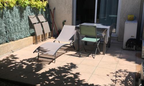 T2 SAUSSET PROCHE DE LA MER