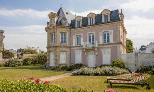 Villa Les Hirondelles - Appartement avec Jardin Front de mer
