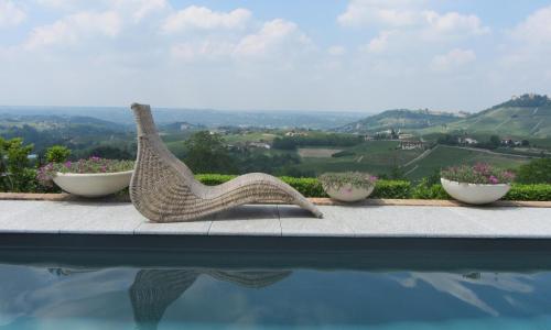 Réva Residences and Pool