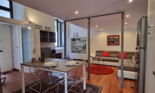 JOIVY Studio near Porta Romana