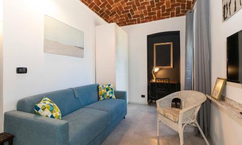 Santa Chiara Apartment near Piazza Statuto