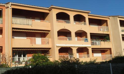 Appartement Bormes-les-Mimosas, 2 pièces, 5 personnes - FR-1-610-12