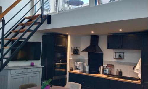 T2 de standing près du port, avec terrasse et clim