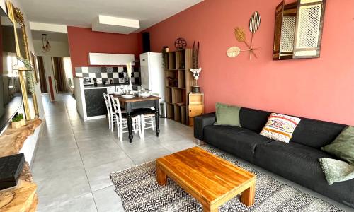 2 Bedrooms - Sea View Apartment