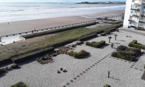 Appartement fonctionnel, vue imprenable mer