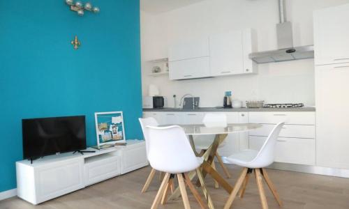 Santa Maria Novella - Golden Lily Florence, city center apartment