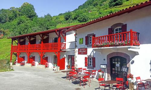 Logis Hotel Erreguina
