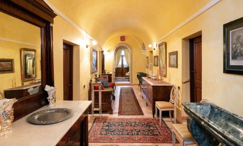 Degli Alessandri Palace