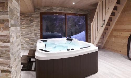 Chalet cocody jacuzz