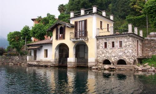 boat house facing the lake