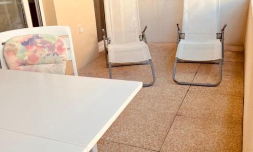 Charming 50m With Terrace Near The Port