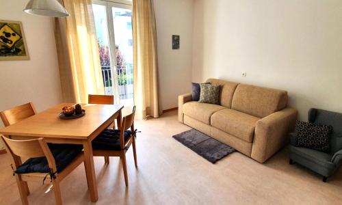 Zweizimmer-Wohnung mit Parkgarage