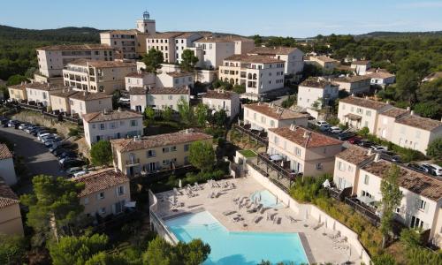 Maison Mallemort, 3 pièces, 6 personnes - FR-1-658-9