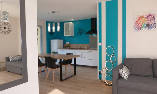 Lumineuse maison neuve, cosy,67m², 2 Chambres/6 couchages 1km Lac, 200m du bourg. Vue paisible, sur la nature