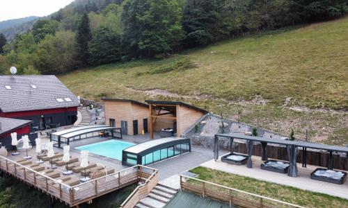 La Ferme de Rochesson, Jacuzzis privatif & Piscine commune