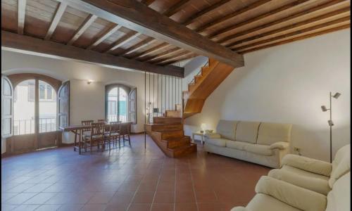 PITTI VIEW IN SERRAGLI